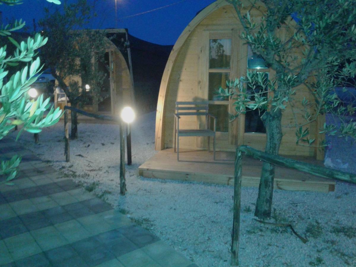 B&B Torre Del Lago 2 Foce Varano Exterior photo